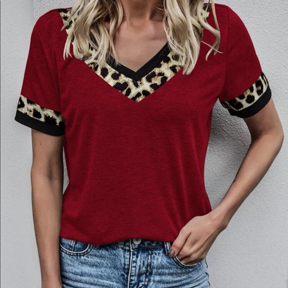 Tops - Contrast Leopard Panel Tee - Size Medium - NWOT